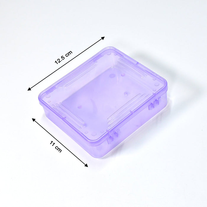 2004 plastic container used for storing things and stuffs and can also be used in any kind of places. 